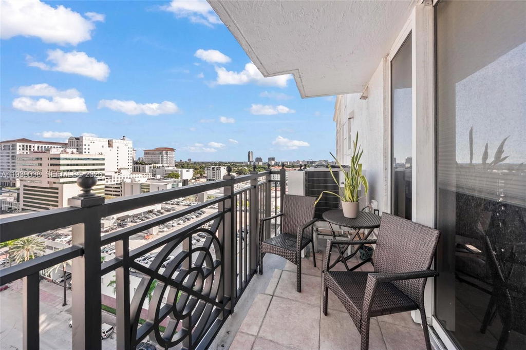 Real estate property located at 357 Almeria Ave #1406, Miami-dade, Gables Park Tower, Coral Gables, FL