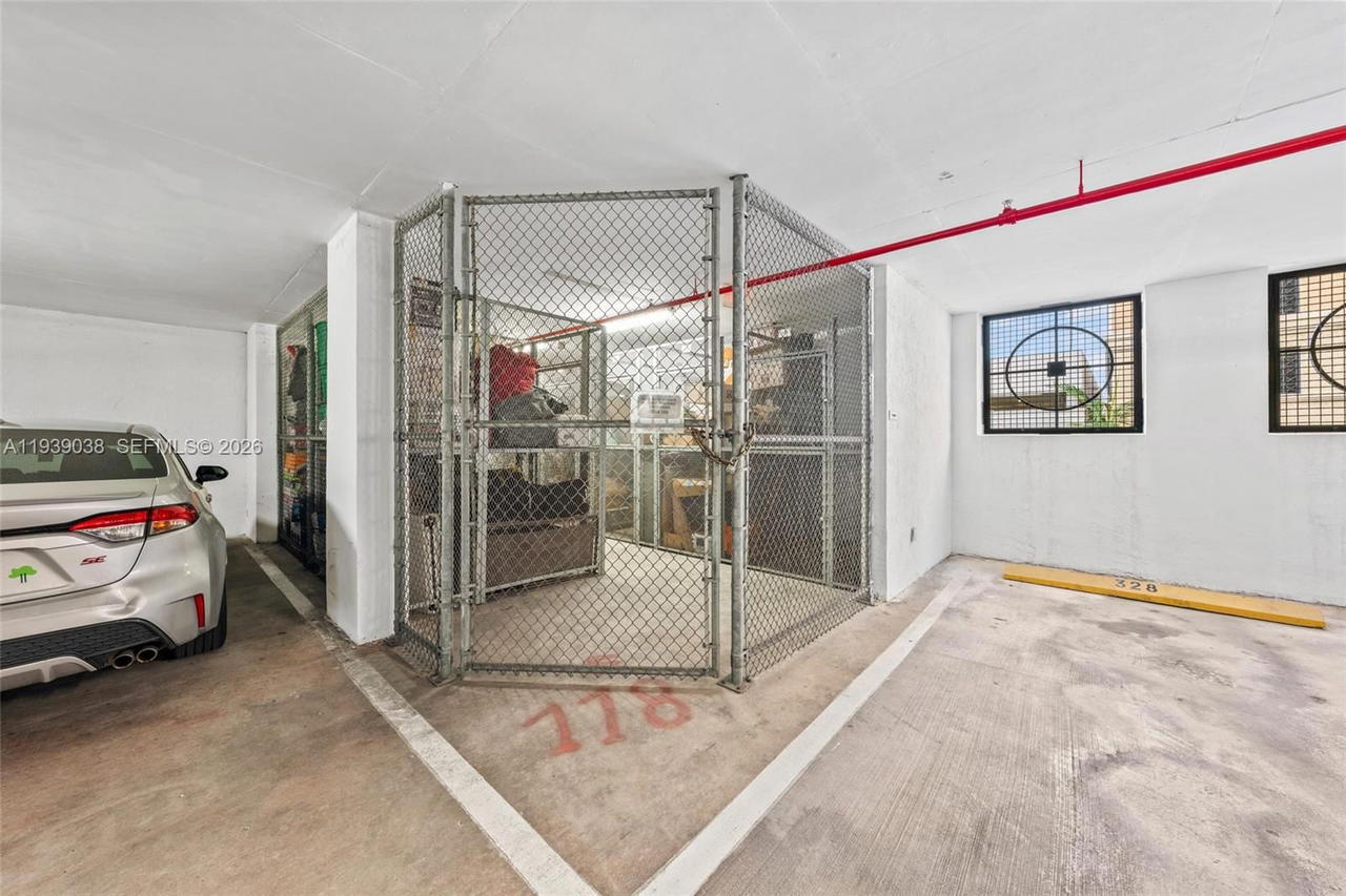 Real estate property located at 357 Almeria Ave #1406, Miami-dade, Gables Park Tower, Coral Gables, FL