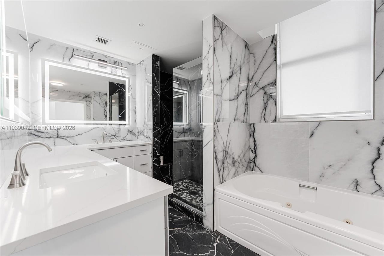 Real estate property located at 31 5th St #3918, Miami-dade, Brickell On The River N T, Miami, FL
