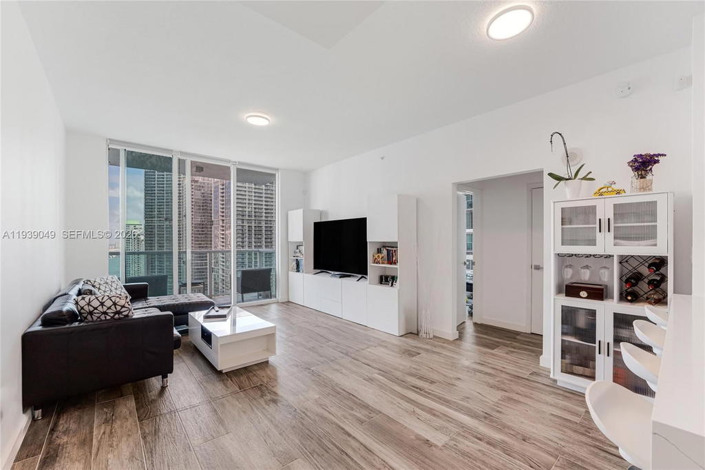 Real estate property located at 31 5th St #3918, Miami-dade, Brickell On The River N T, Miami, FL