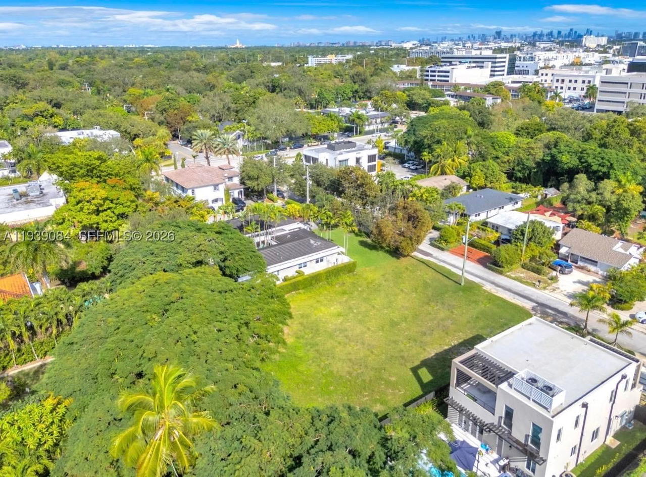Real estate property located at 7240 63rd Ct, Miami-dade, Sunset Villas, South Miami, FL