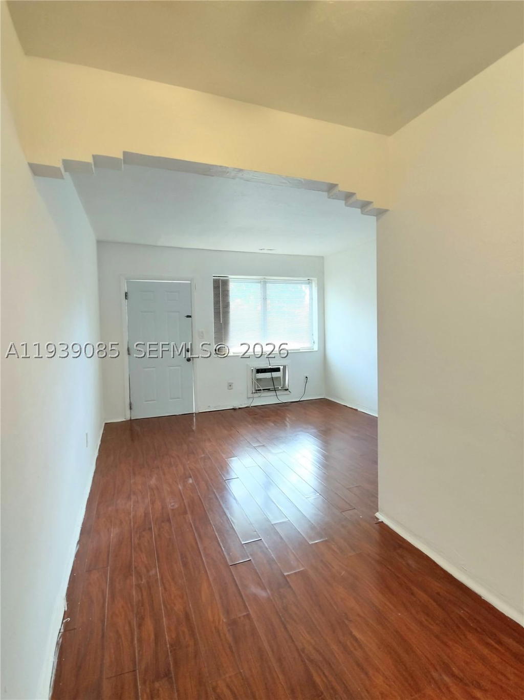 Real estate property located at 1565 6th St, Miami-dade, Lawrence Estates Land Cos, Miami, FL