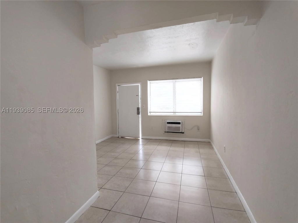 Real estate property located at 1565 6th St, Miami-dade, Lawrence Estates Land Cos, Miami, FL