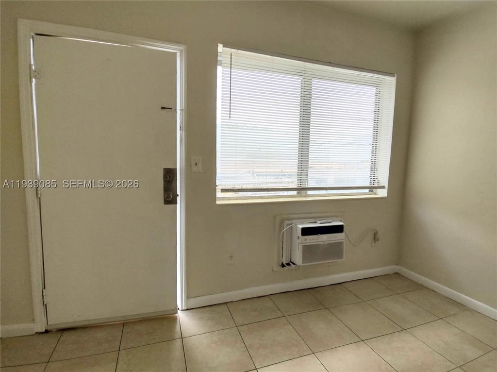 Real estate property located at 1565 6th St, Miami-dade, Lawrence Estates Land Cos, Miami, FL