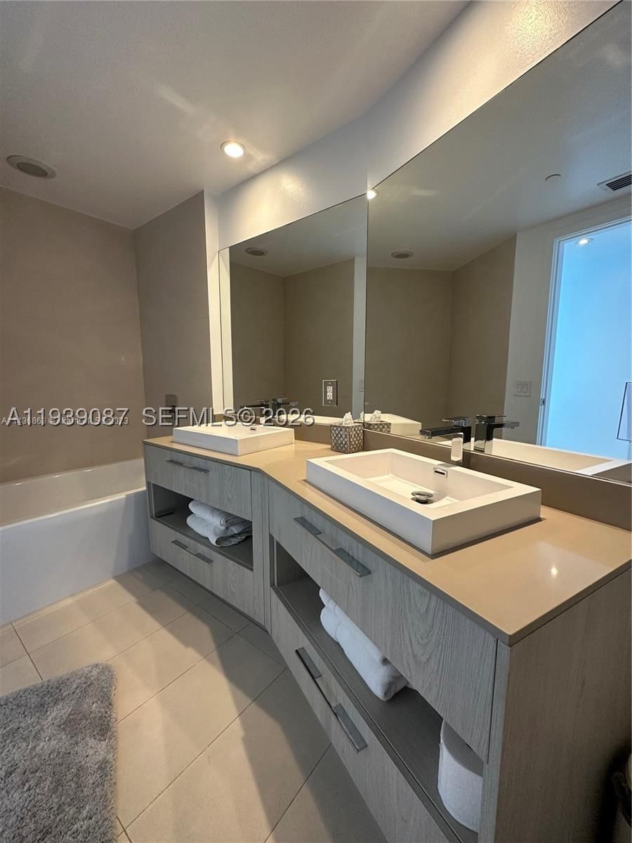 Real estate property located at 4111 Ocean Dr #2902, Broward, 4111 South Ocean Drive Co, Hollywood, FL