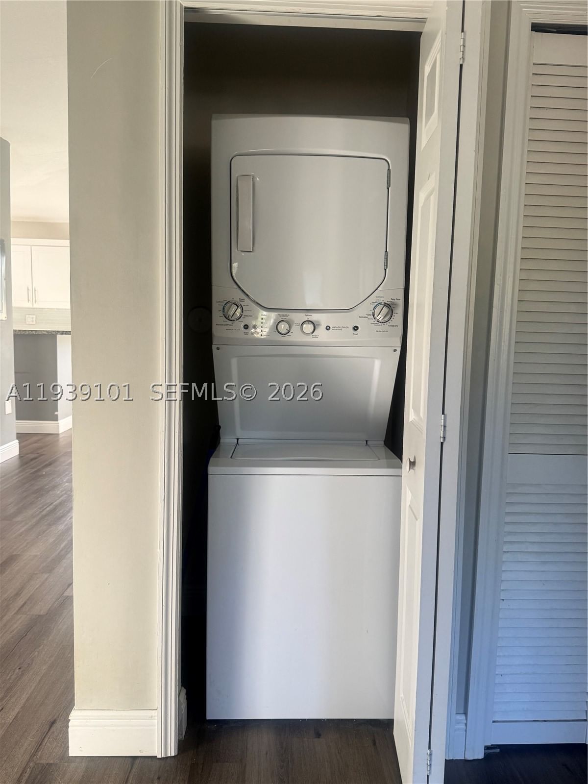 Real estate property located at 3390 10th St #201, Miami-dade, Monterey At Malibu Bay Co, Homestead, FL