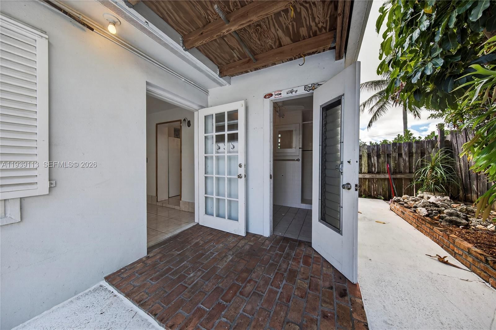 Real estate property located at 631 56th Ct, Broward, Collier Estates, Oakland Park, FL