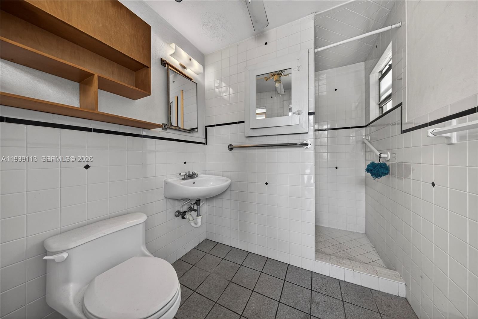 Real estate property located at 631 56th Ct, Broward, Collier Estates, Oakland Park, FL