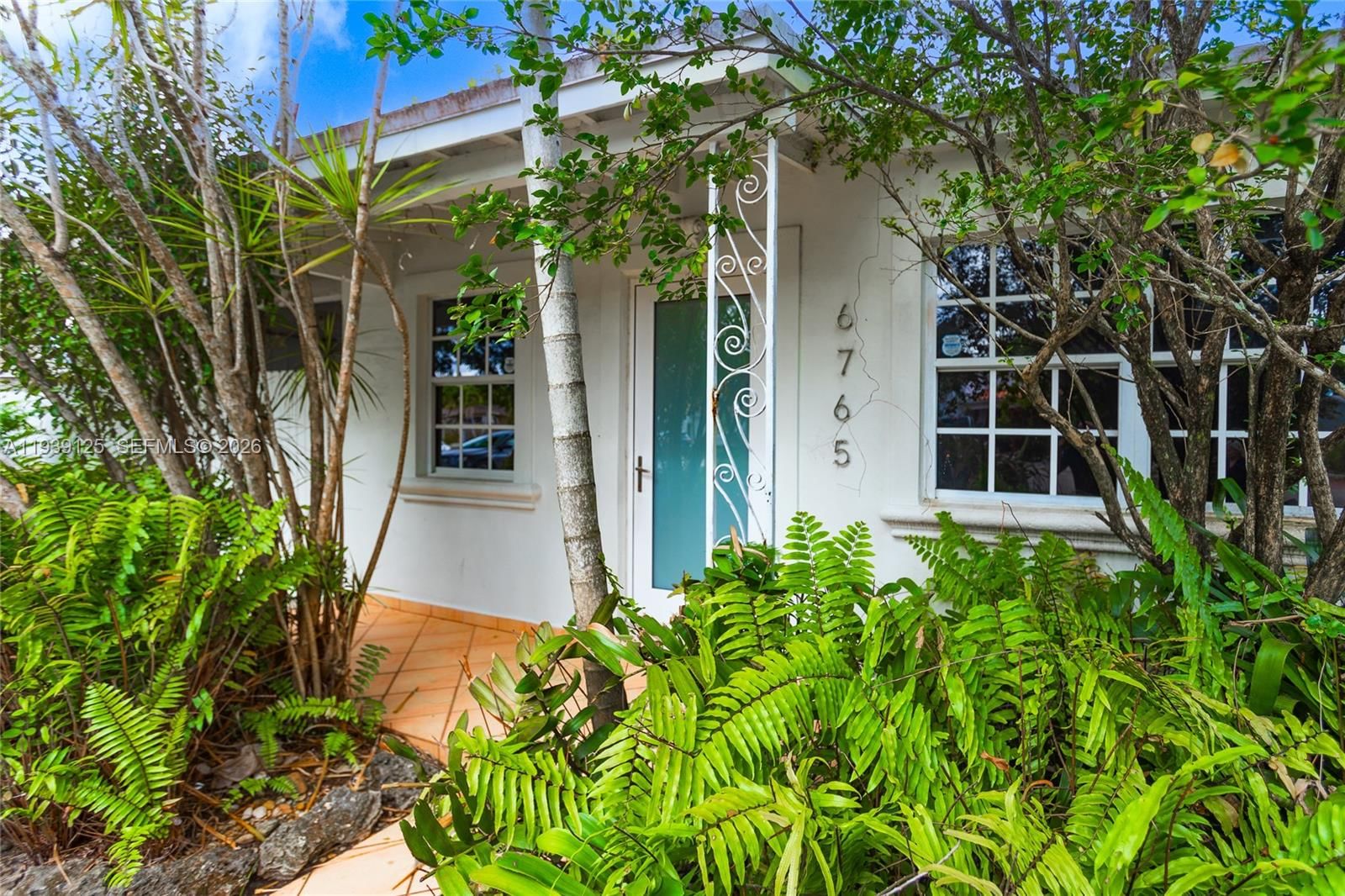 Real estate property located at 6765 51st St, Miami-dade, Casa Grande 1st Addn, Miami, FL