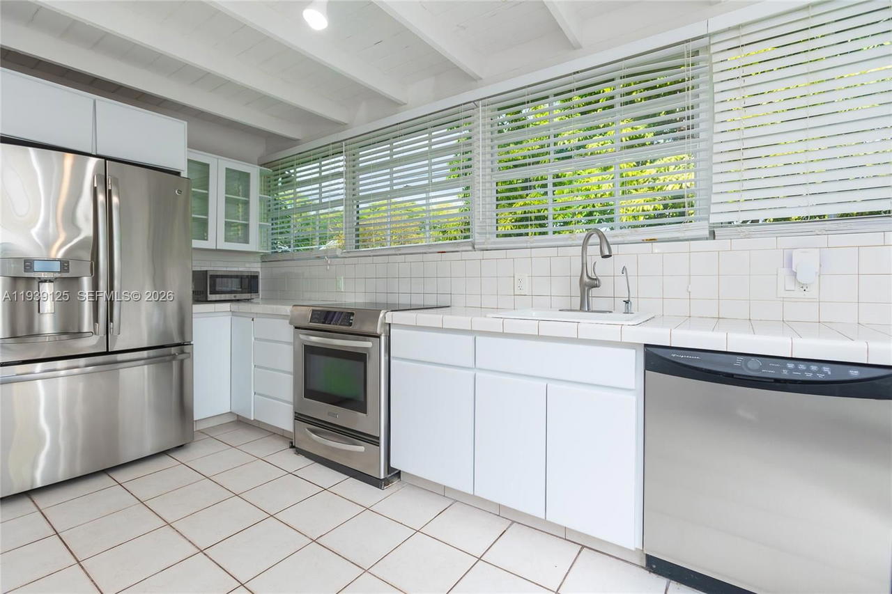 Real estate property located at 6765 51st St, Miami-dade, Casa Grande 1st Addn, Miami, FL
