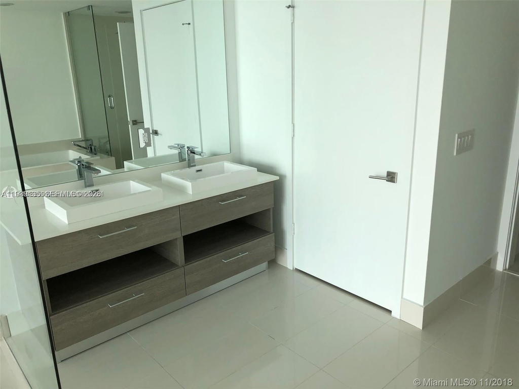 Real estate property located at 650 32nd St #3503, Miami-dade, Paraiso Bay Condo, Miami, FL