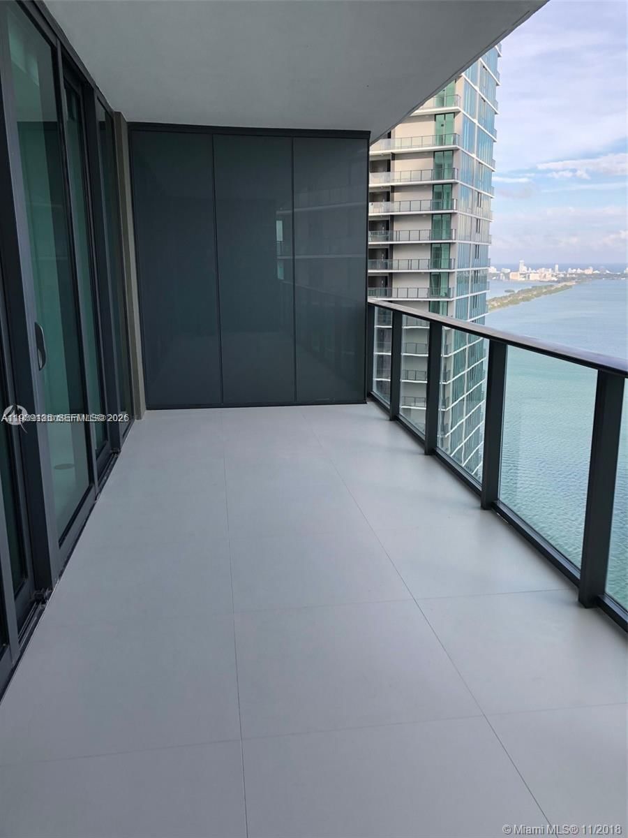 Real estate property located at 650 32nd St #3503, Miami-dade, Paraiso Bay Condo, Miami, FL