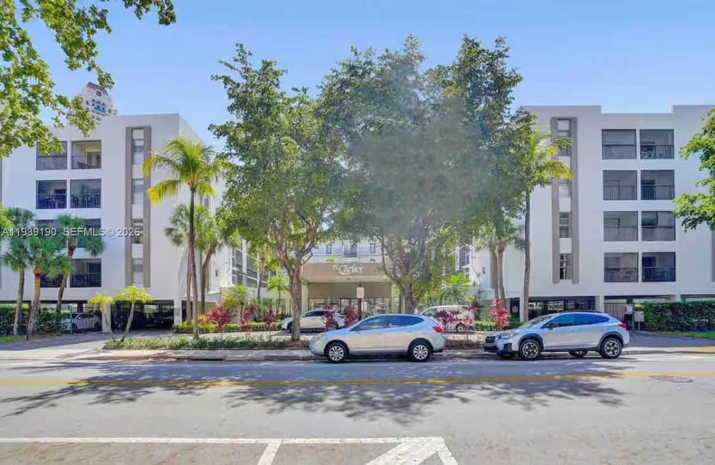 Real estate property located at 201 178th Dr #401, Miami-dade, Le Cartier Condo, Sunny Isles Beach, FL