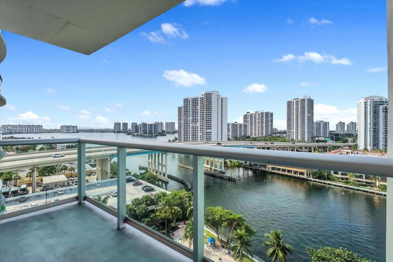 Real estate property located at 19390 Collins AV #1211, Miami-dade, Oceanview Building A Cond, Sunny Isles Beach, FL