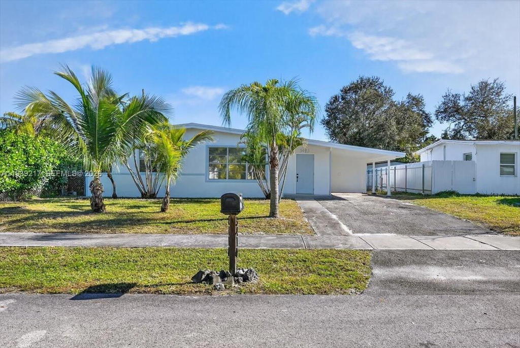Real estate property located at 3410 38th St, Broward, Lake Forest Sec 3, West Park, FL