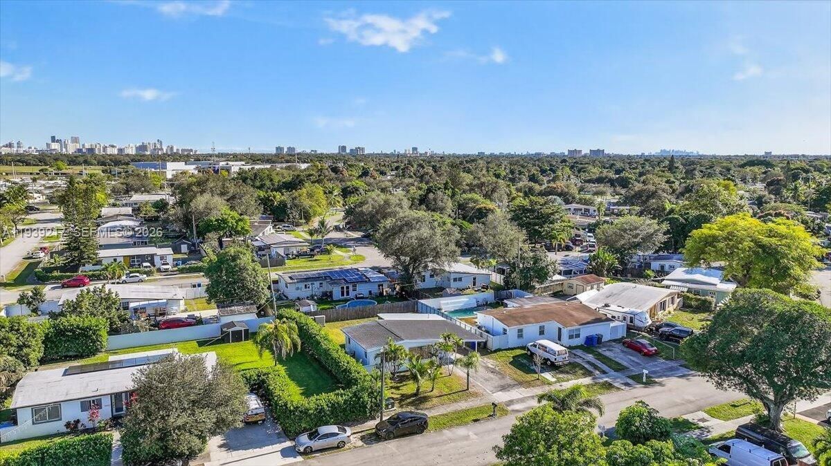 Real estate property located at 3410 38th St, Broward, Lake Forest Sec 3, West Park, FL
