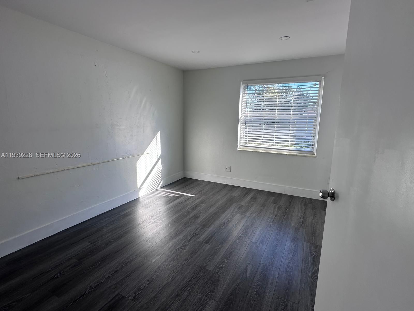 Real estate property located at 650 1st Pl, Miami-dade, Essex Village 6th Addn, Hialeah, FL