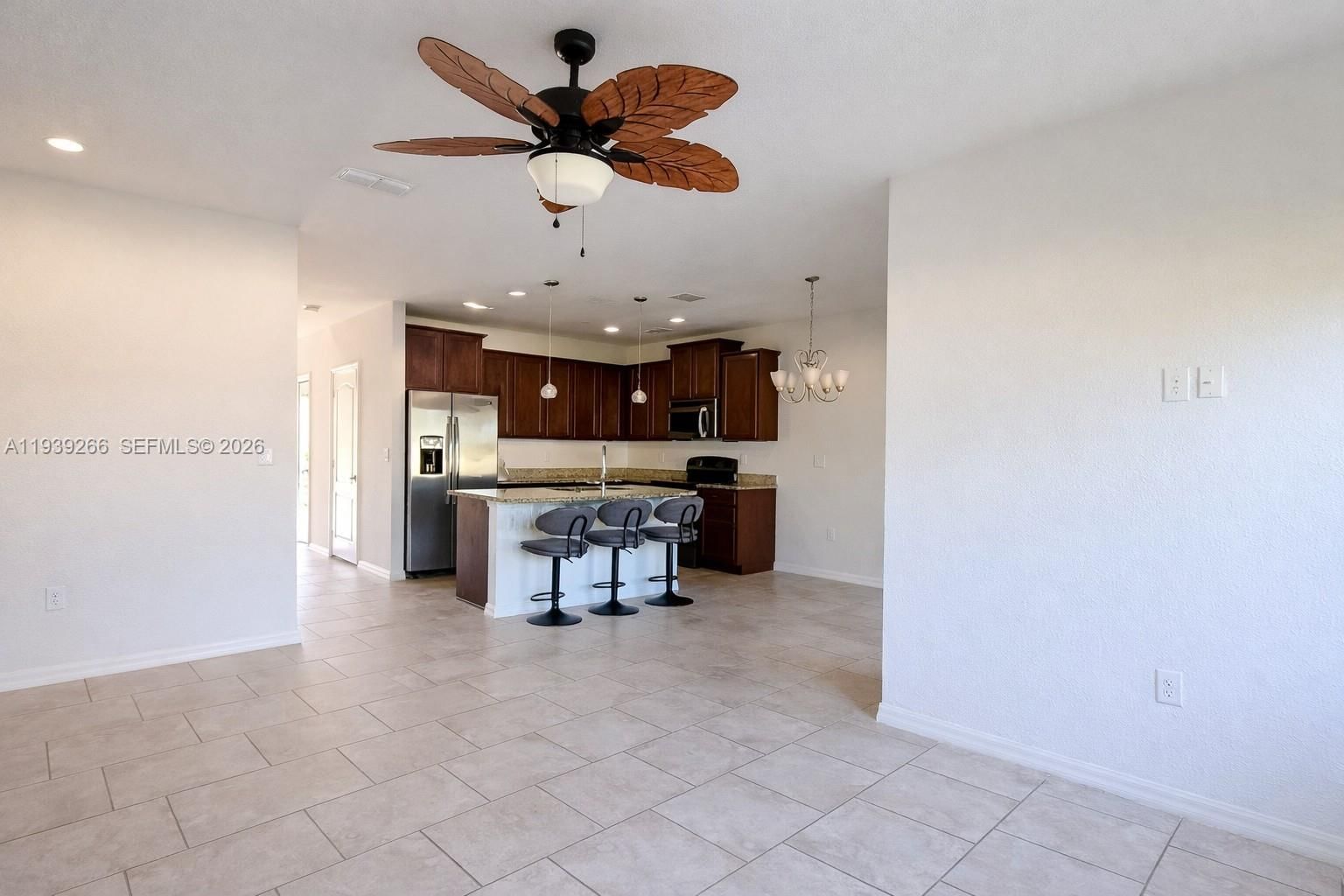 Real estate property located at 112 TARRACINA, Volusia, Tuscany Townhomes, Daytona Beach, FL