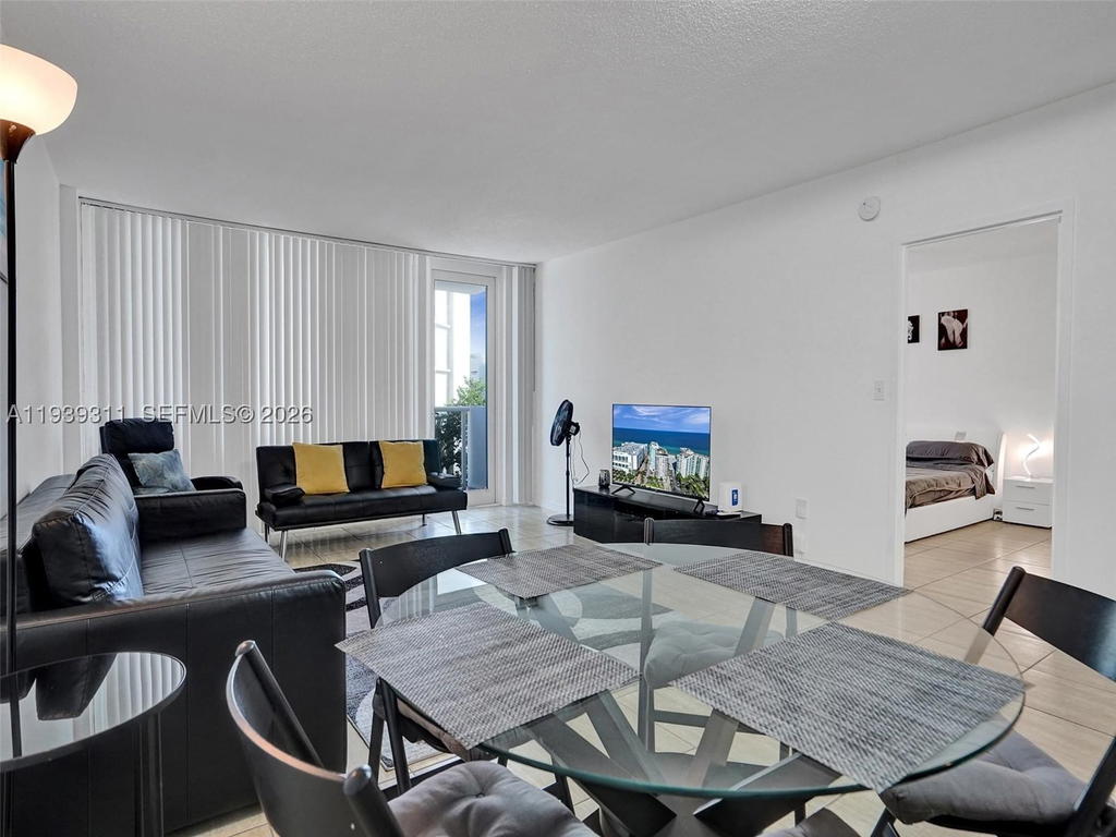 Real estate property located at 3725 Ocean Dr #520, Broward, Sea Air Towers Condo, Hollywood, FL