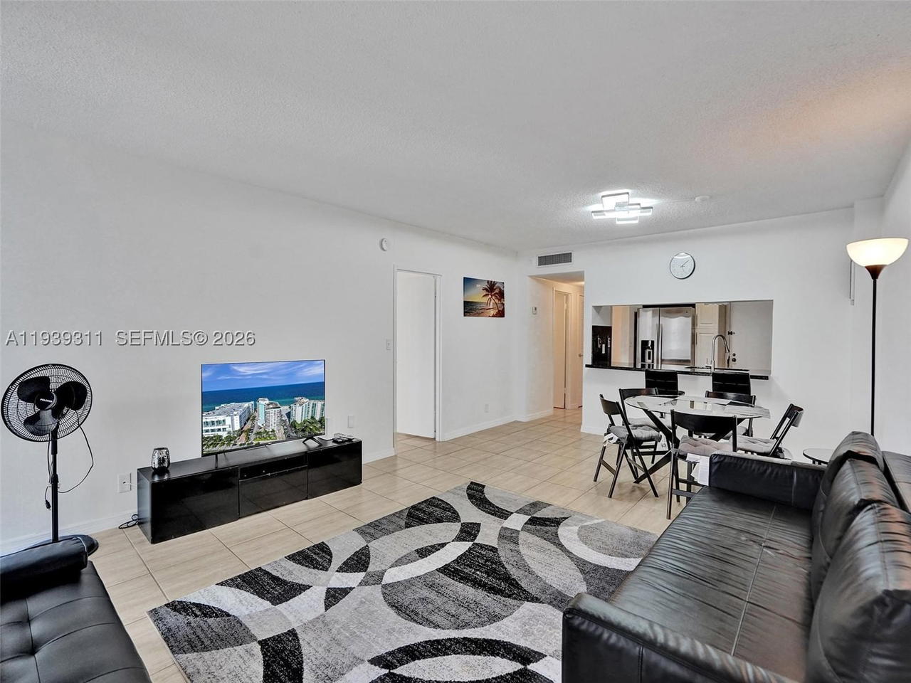 Real estate property located at 3725 Ocean Dr #520, Broward, Sea Air Towers Condo, Hollywood, FL