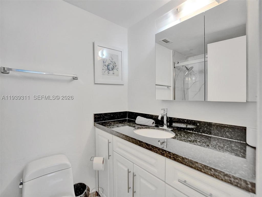 Real estate property located at 3725 Ocean Dr #520, Broward, Sea Air Towers Condo, Hollywood, FL