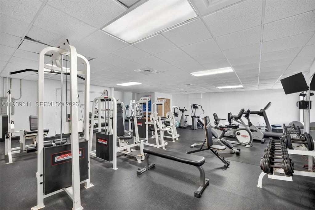 Real estate property located at 3725 Ocean Dr #520, Broward, Sea Air Towers Condo, Hollywood, FL