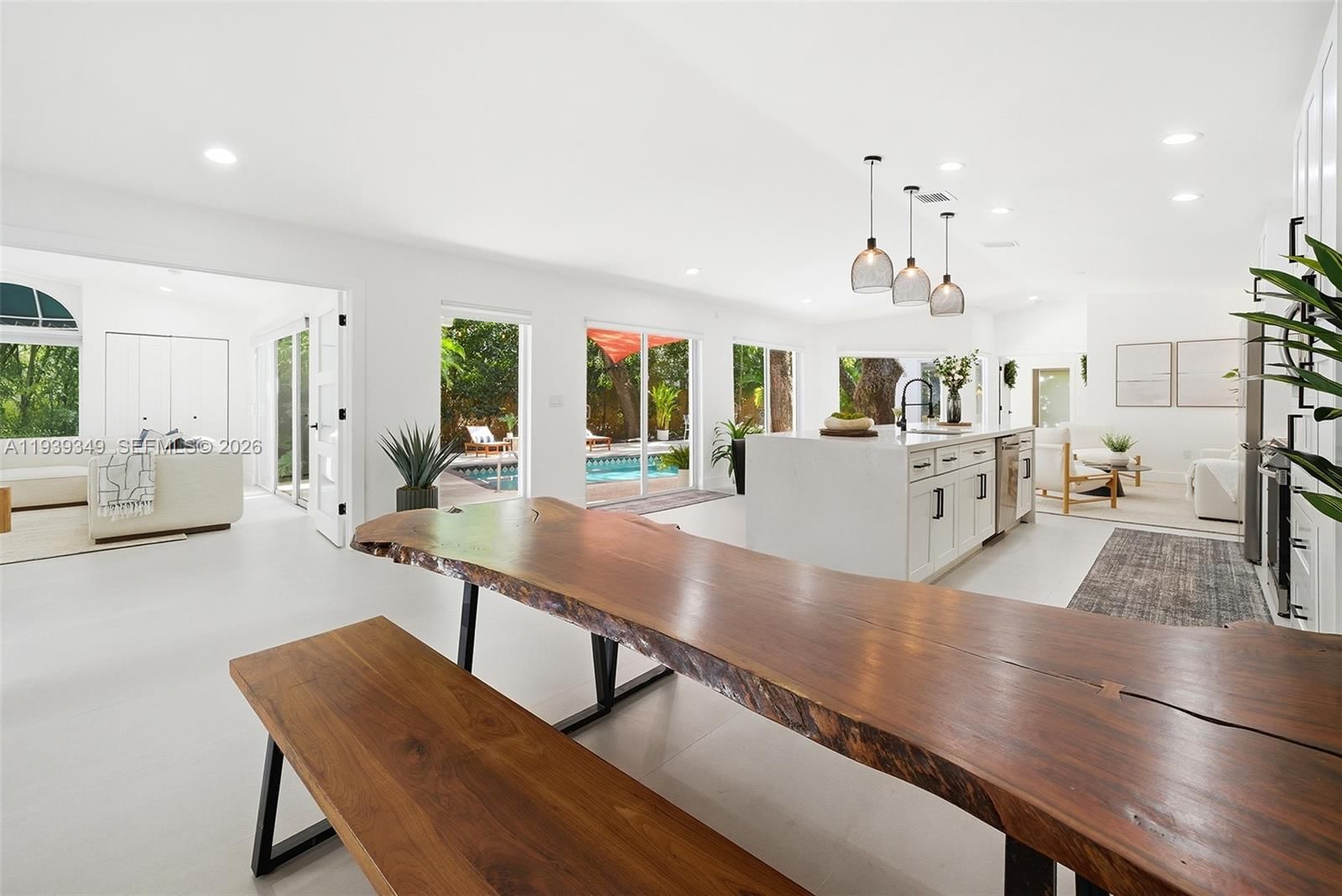 Real estate property located at 3700 Justison Rd, Miami-dade, Sunshine Vistas, Miami, FL