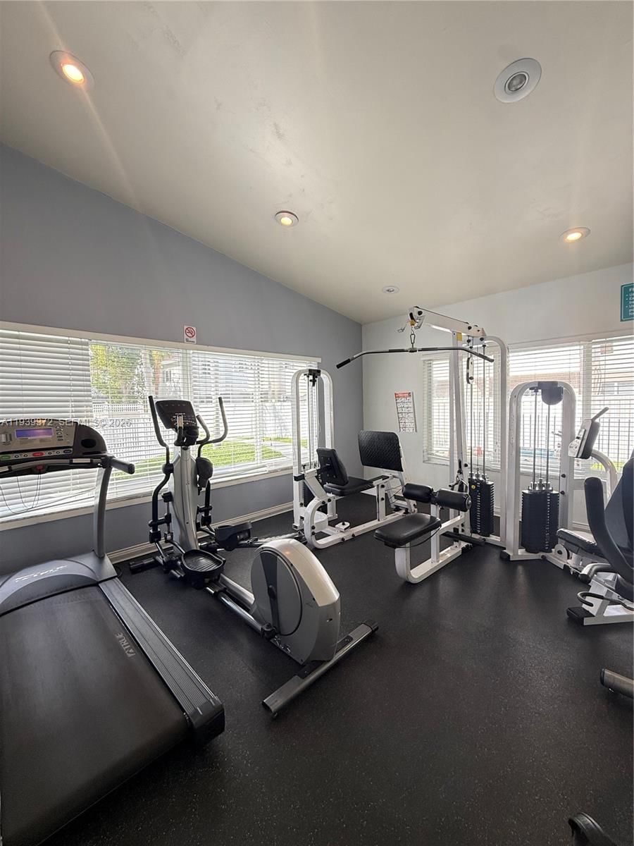 Real estate property located at 17505 67th Pl D-11, Miami-dade, Antigua At Cntry Clubof M, Hialeah, FL