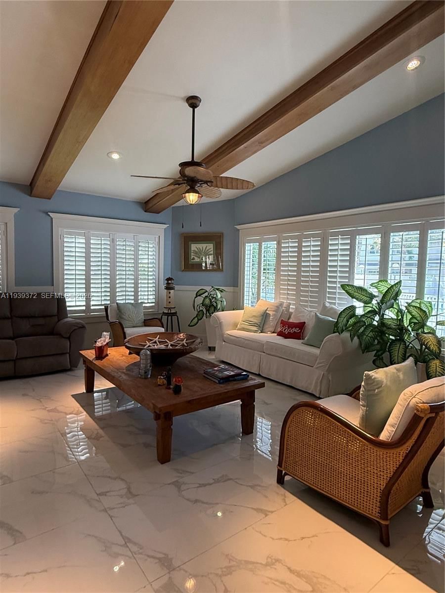 Real estate property located at 17505 67th Pl D-11, Miami-dade, Antigua At Cntry Clubof M, Hialeah, FL