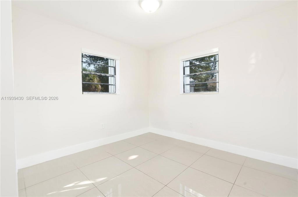 Real estate property located at 20731 32nd Pl, Miami-dade, Riverdale Estates Sec 2, Miami Gardens, FL