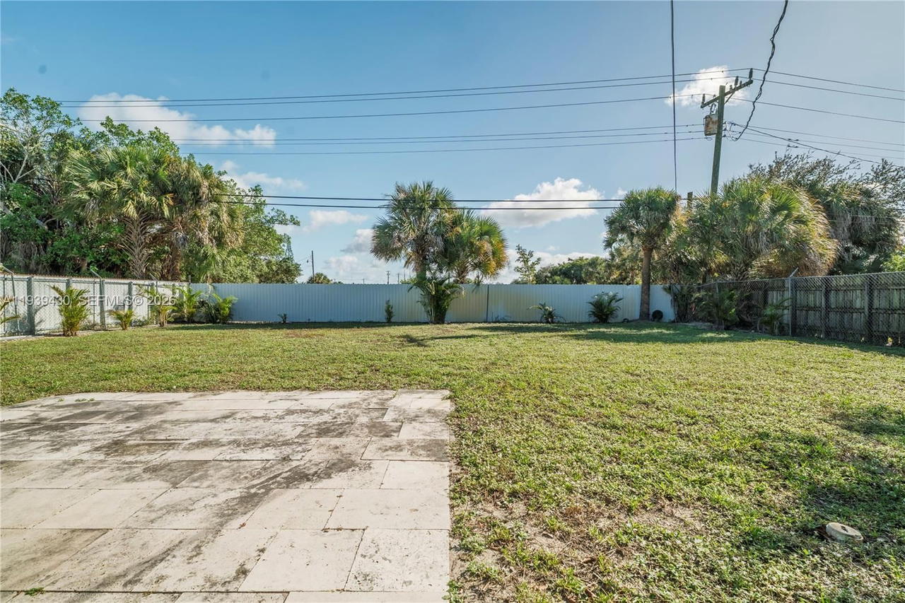 Real estate property located at 20731 32nd Pl, Miami-dade, Riverdale Estates Sec 2, Miami Gardens, FL