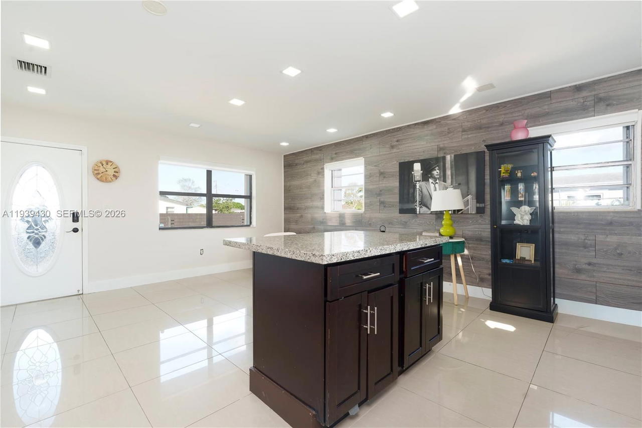 Real estate property located at 20731 32nd Pl, Miami-dade, Riverdale Estates Sec 2, Miami Gardens, FL