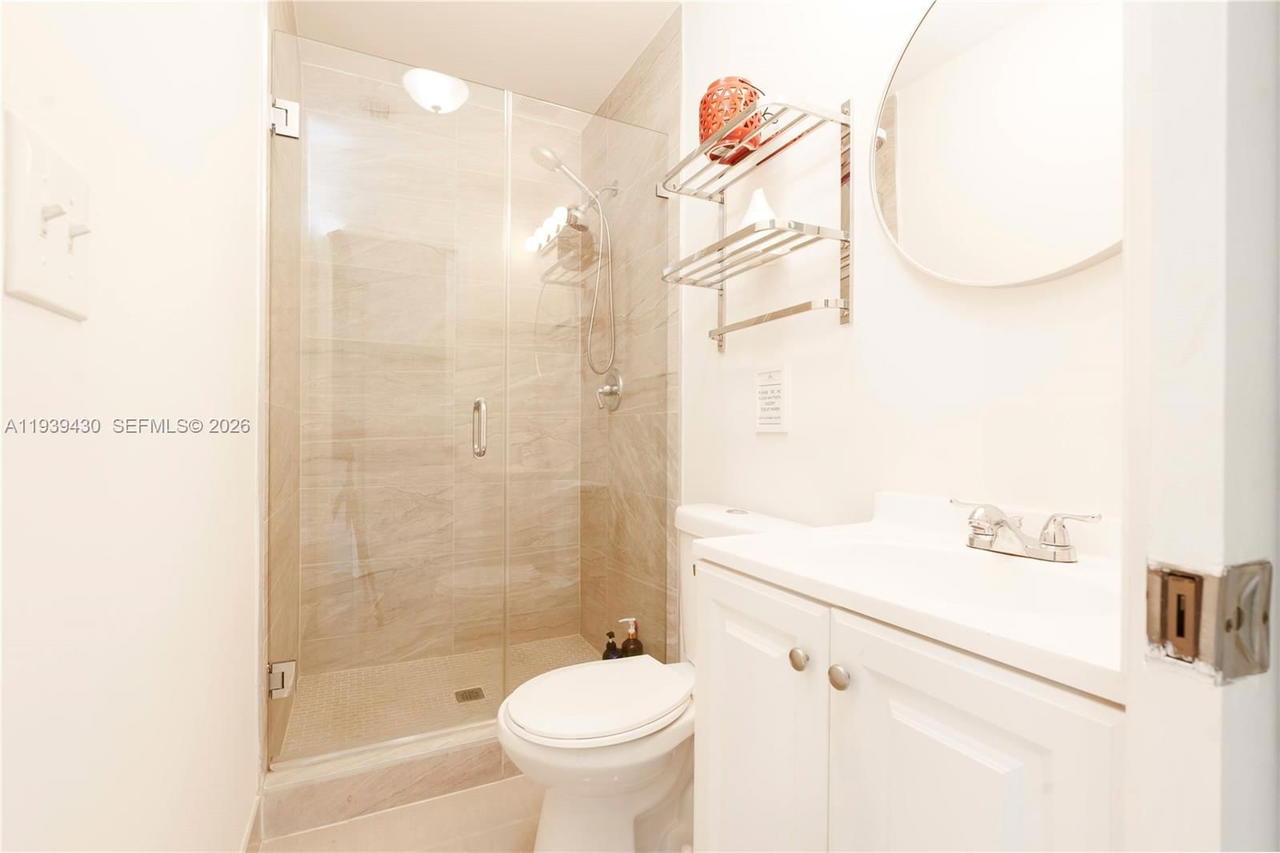 Real estate property located at 20731 32nd Pl, Miami-dade, Riverdale Estates Sec 2, Miami Gardens, FL
