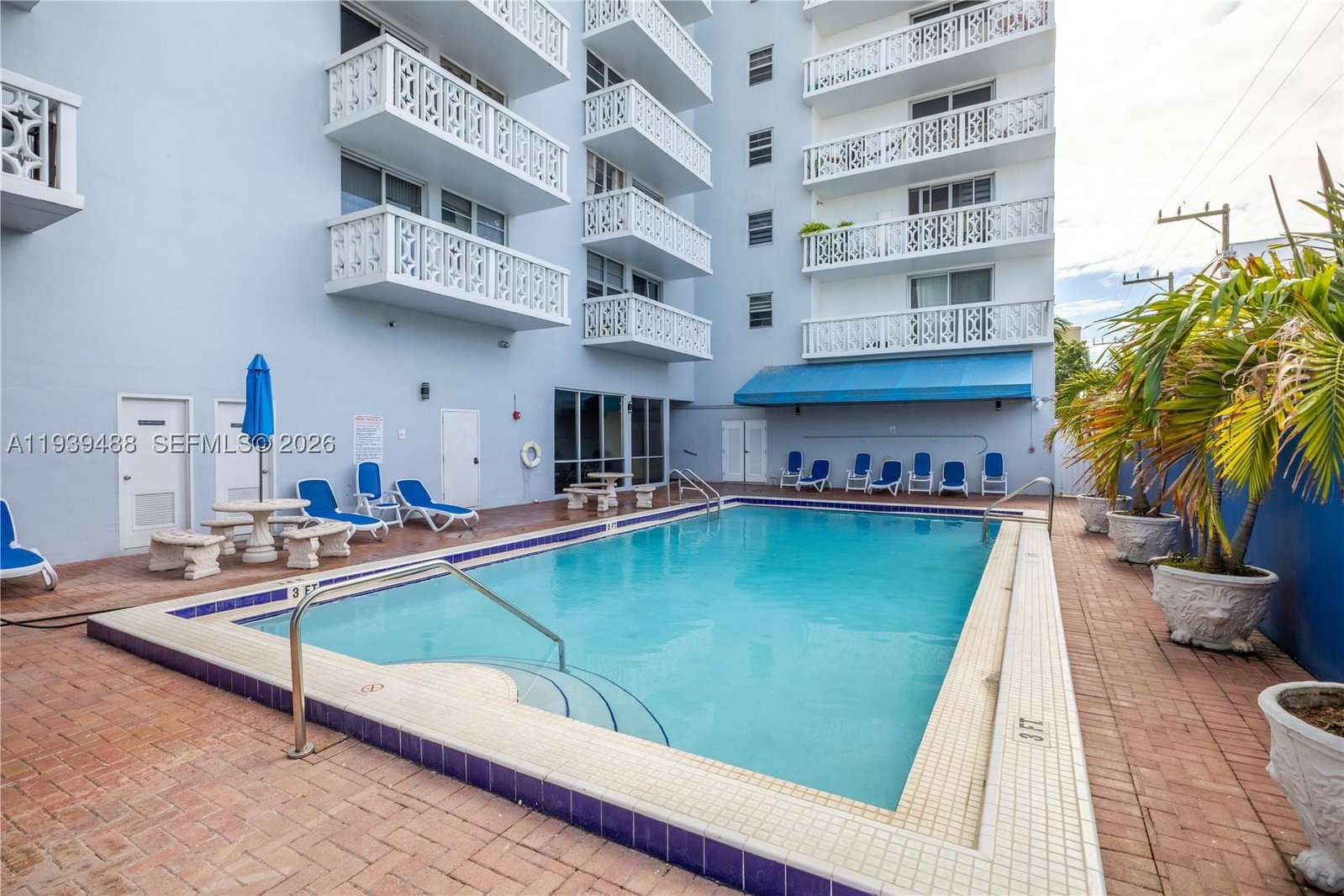 Real estate property located at 1020 Meridian Ave #416, Miami-dade, Admiral Towers Condo, Miami Beach, FL