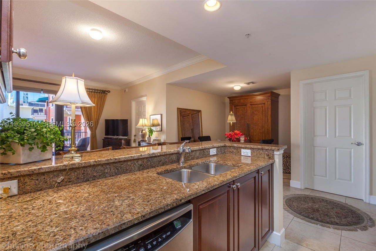 Real estate property located at 100 Andalusia Ave #609, Miami-dade, Andalusia Condo Residence, Coral Gables, FL