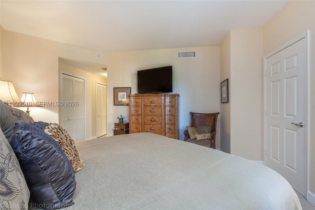 Real estate property located at 100 Andalusia Ave #609, Miami-dade, Andalusia Condo Residence, Coral Gables, FL