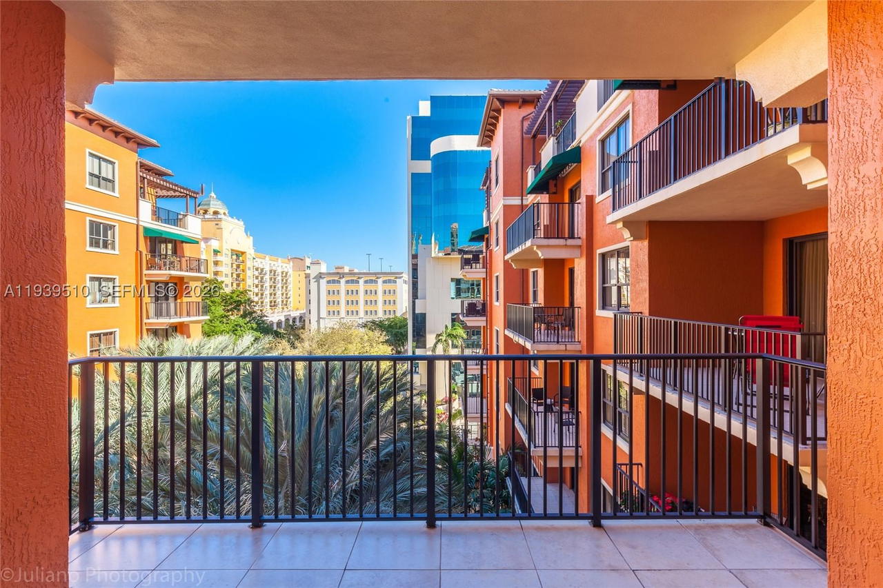 Real estate property located at 100 Andalusia Ave #609, Miami-dade, Andalusia Condo Residence, Coral Gables, FL