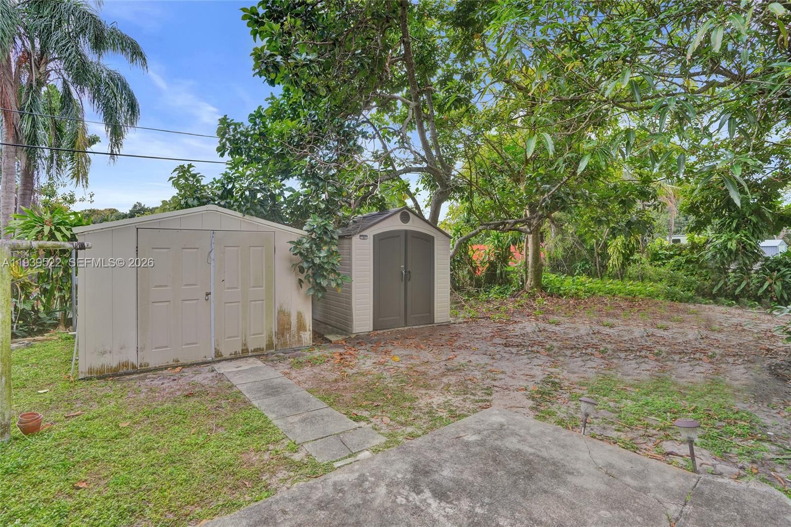 Real estate property located at 1050 153rd Ter, Miami-dade, Breezeswept Heights, North Miami Beach, FL