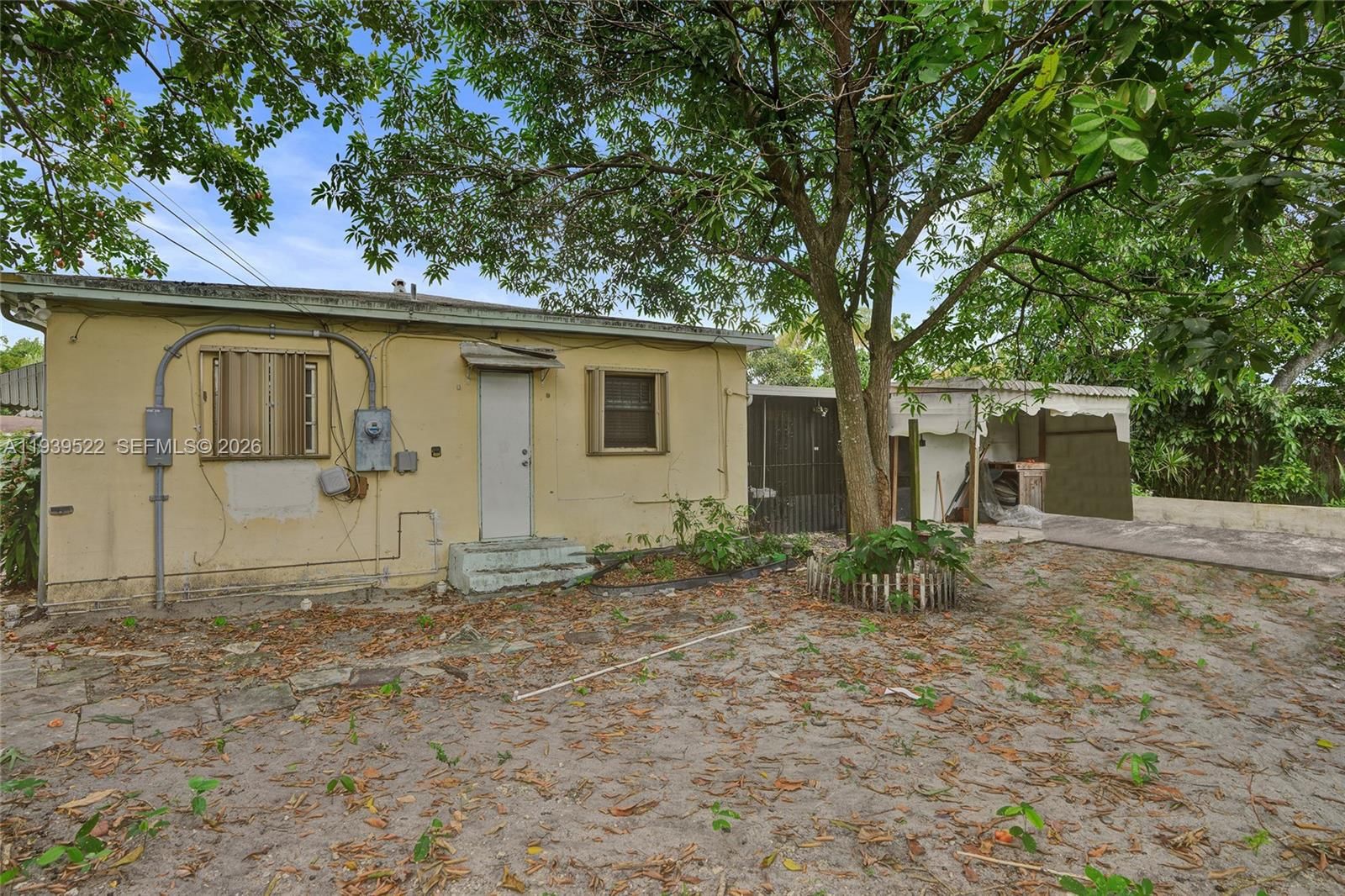 Real estate property located at 1050 153rd Ter, Miami-dade, Breezeswept Heights, North Miami Beach, FL