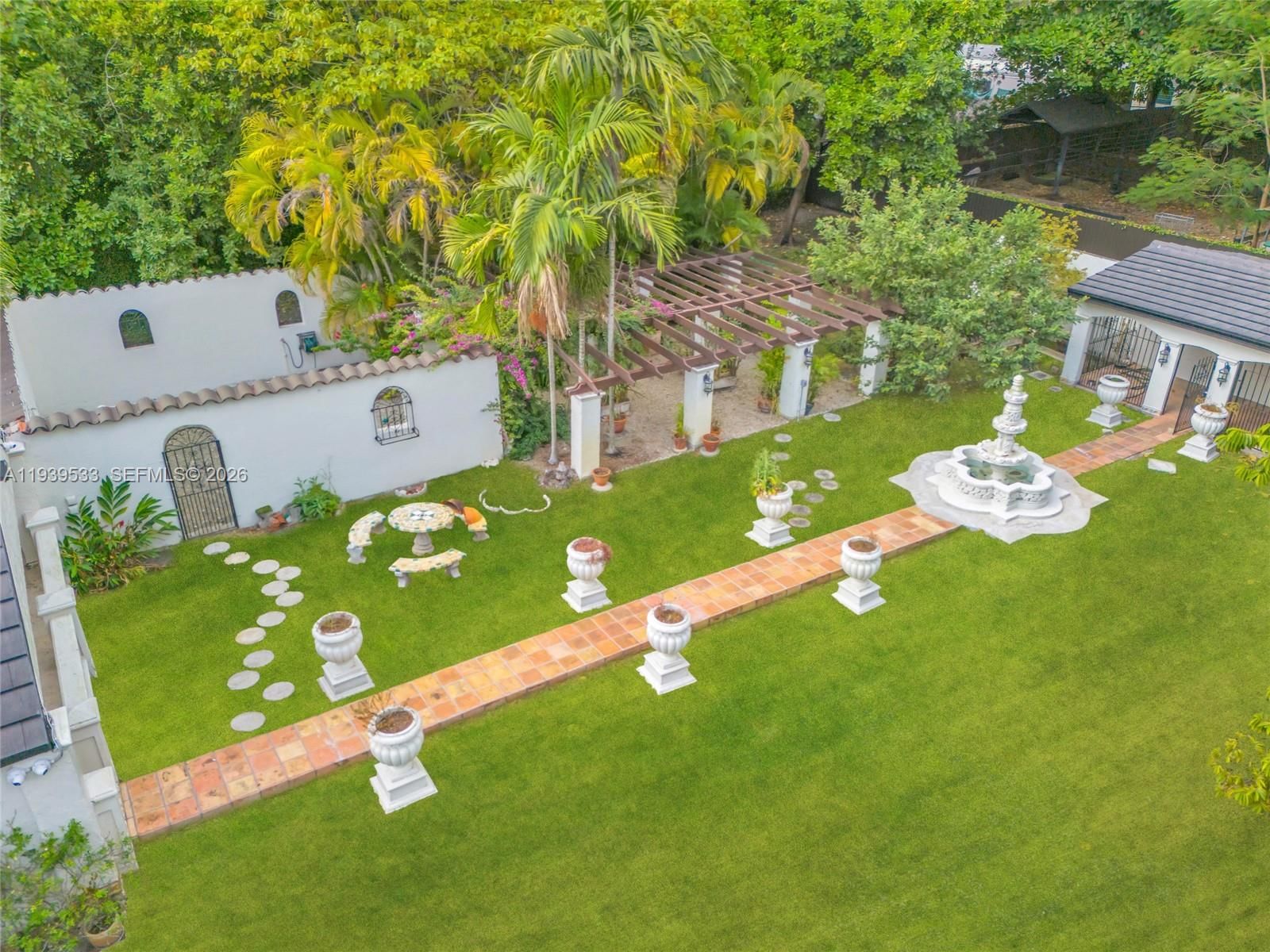 Real estate property located at 11835 47th St, Miami-dade, Bird Road Farmsites, Miami, FL