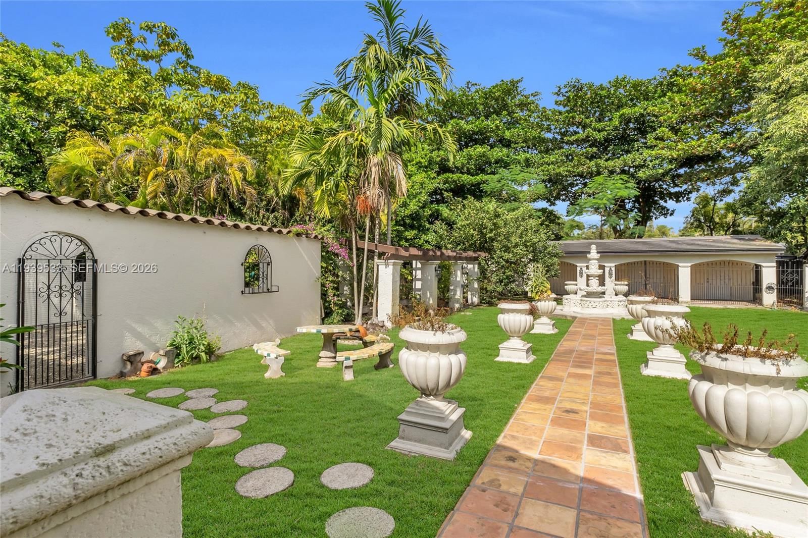 Real estate property located at 11835 47th St, Miami-dade, Bird Road Farmsites, Miami, FL