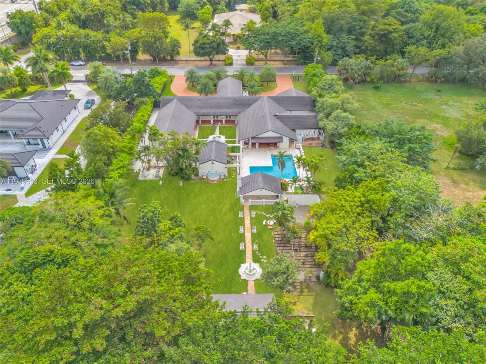Real estate property located at 11835 47th St, Miami-dade, Bird Road Farmsites, Miami, FL