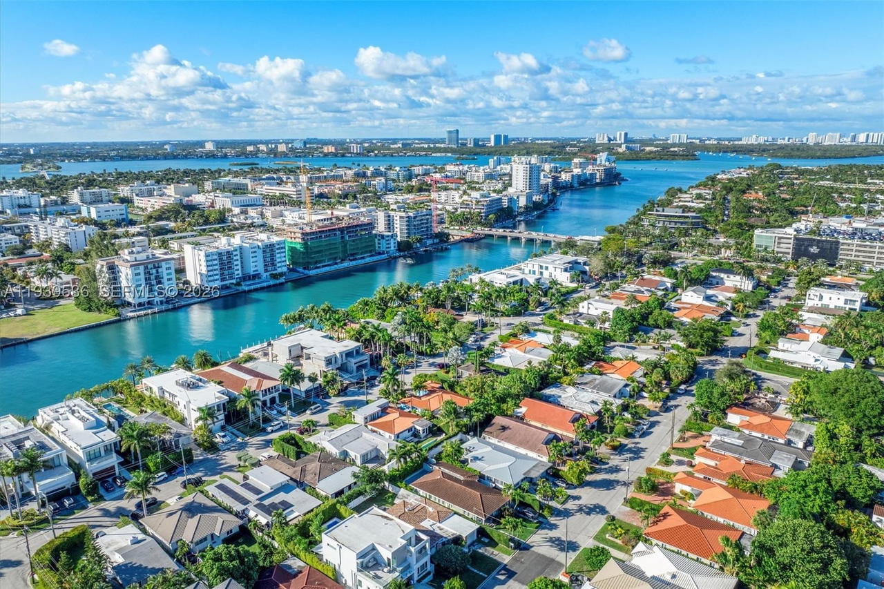 Real estate property located at 9424 - 9432 Carlyle Ave, Miami-dade, Altos Del Mar #6, Surfside, FL