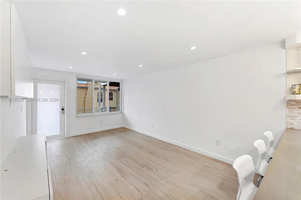 Real estate property located at 405 Hibiscus Dr #202, Miami-dade, Island Club Of South Beach, Miami Beach, FL