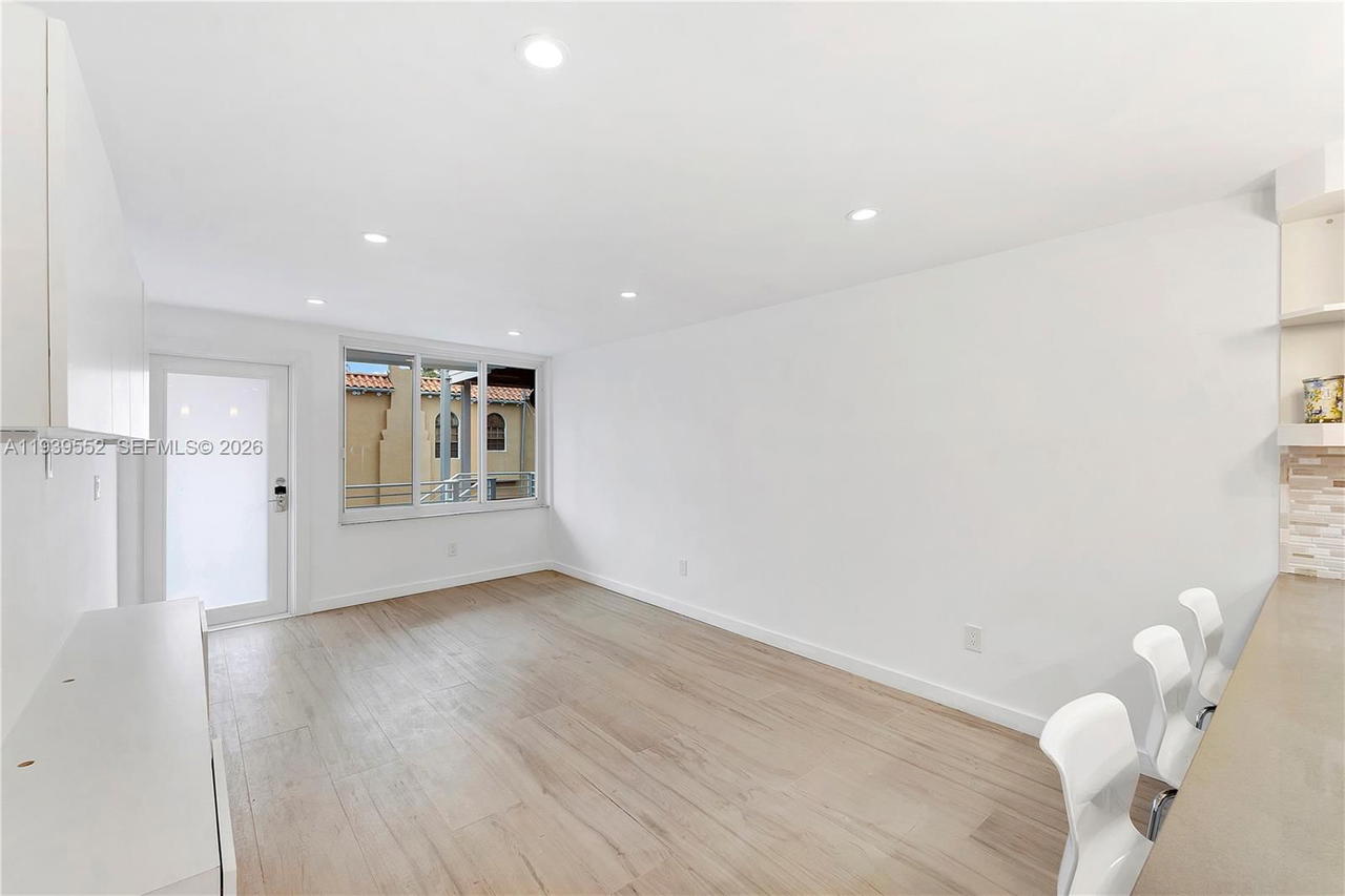Real estate property located at 405 Hibiscus Dr #202, Miami-dade, Island Club Of South Beach, Miami Beach, FL