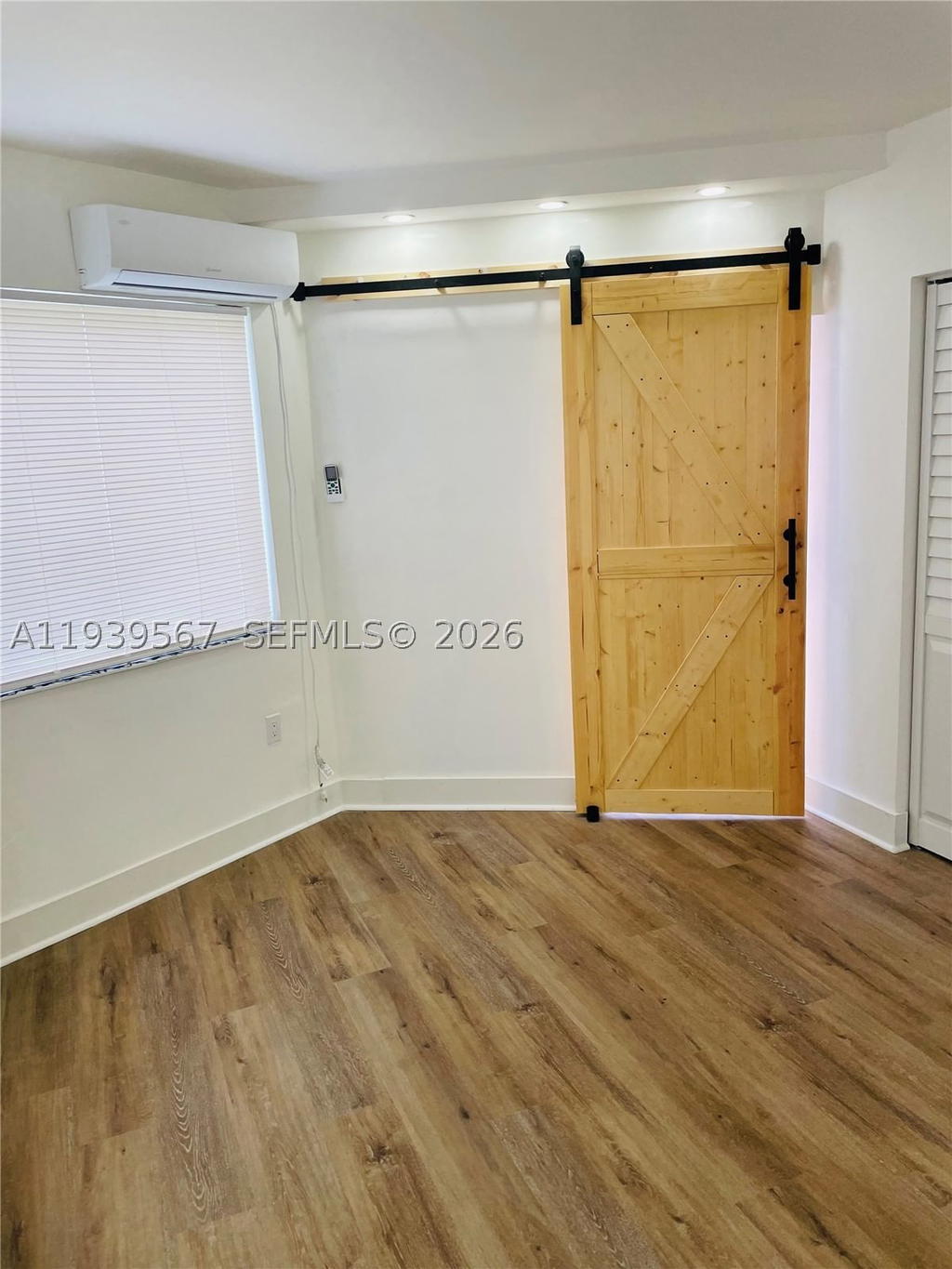 Real estate property located at 18740 18th Ave #142, Miami-dade, Sky Lake Gardens No 4 Con, Miami, FL