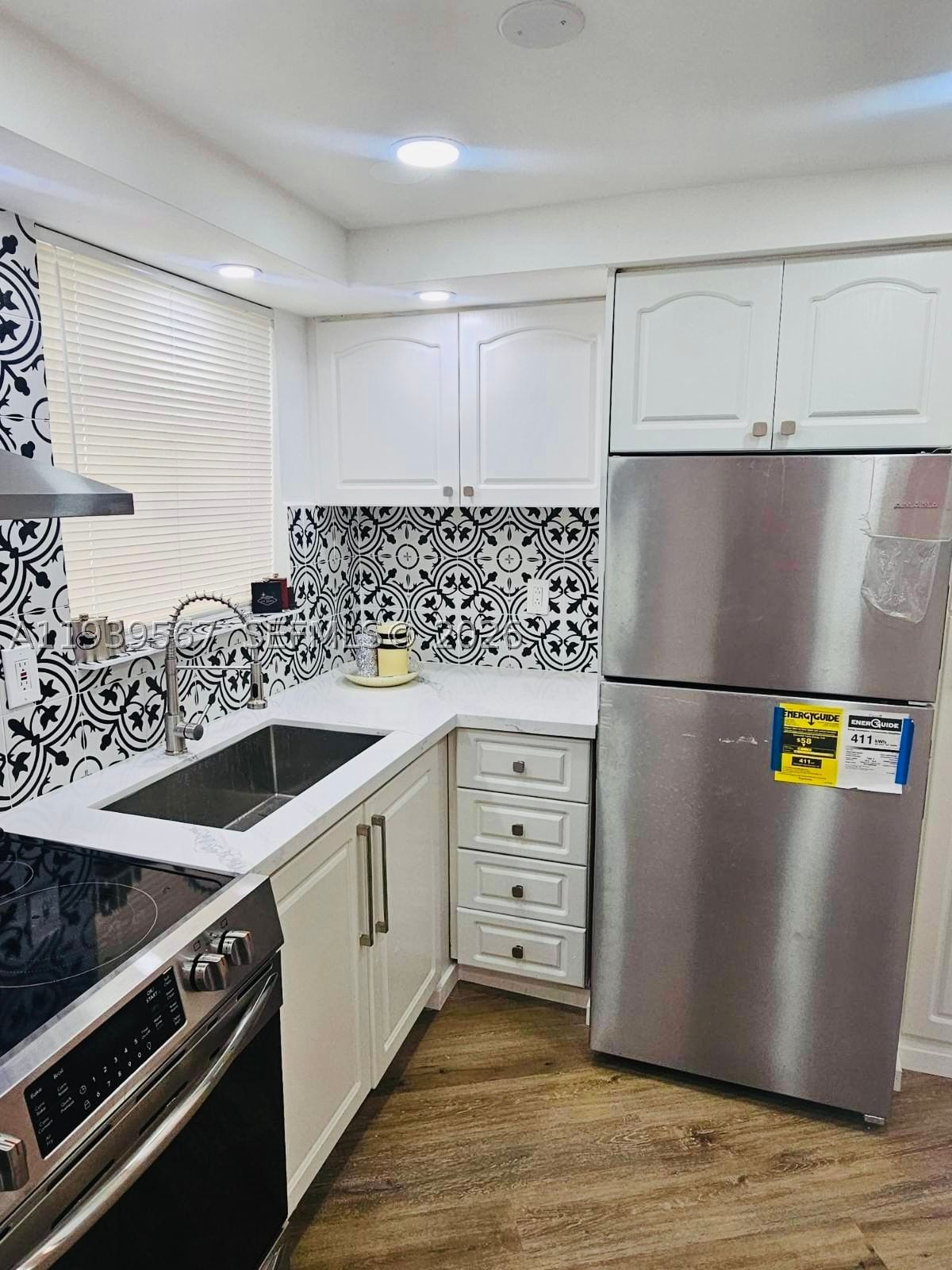 Real estate property located at 18740 18th Ave #142, Miami-dade, Sky Lake Gardens No 4 Con, Miami, FL