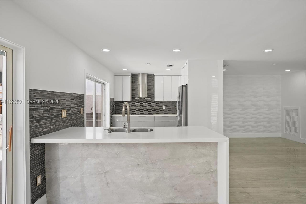 Real estate property located at 12894 60th Ter, Miami-dade, Sunset Harbour Sec Vi, Miami, FL