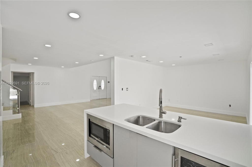 Real estate property located at 12894 60th Ter, Miami-dade, Sunset Harbour Sec Vi, Miami, FL