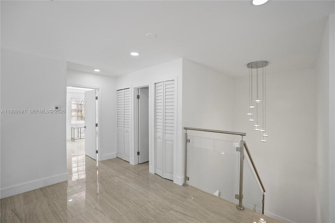Real estate property located at 12894 60th Ter, Miami-dade, Sunset Harbour Sec Vi, Miami, FL